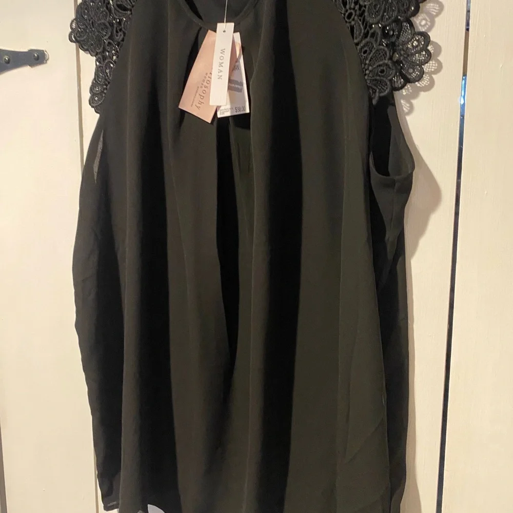 Philosophy Black Top with Lace Accents - Picture 5 of 6